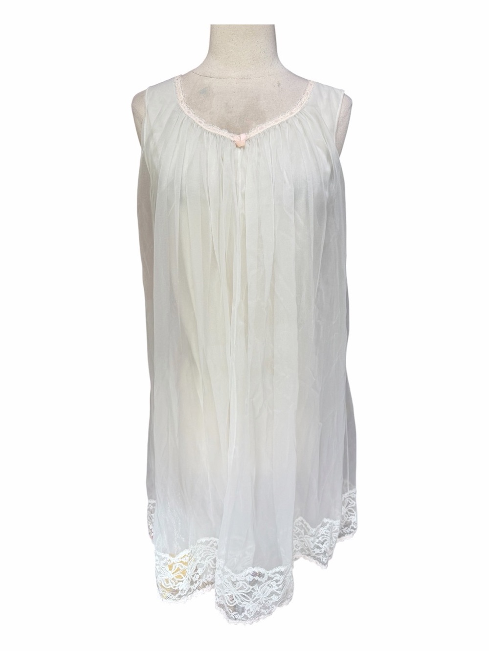 1960s Vanity Fair 100% Double Layer Chiffon Tricot Nylon Ivory w/Pink Ribbon Lac